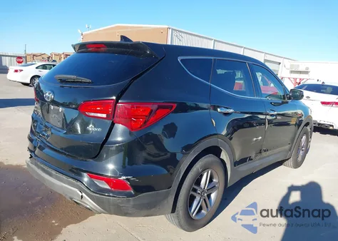 2017 Hyundai Santa Fe Sport 2.4L z USA, uszkodzony, nr VIN 5XYZT3LB0HG434423